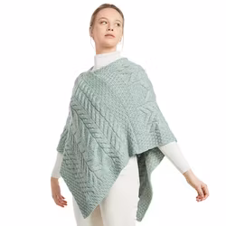 Poncho merinoull kabelstickad mint