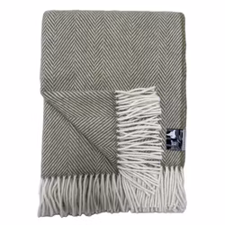 Ullpläd 100% ull ljusgrön fiskbensmönstrad med fransar 130x180 cm