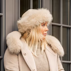 Fårskinnsmössa Zermatt honey Shepherd