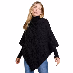 Poncho merinoull kabelstickad svart