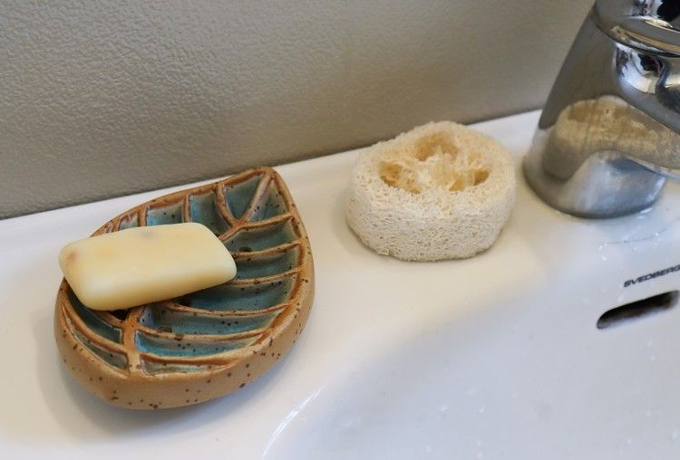 Ceramic Soap Dish - Malin i Ratan