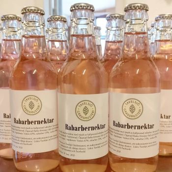 Rhubarb nectar