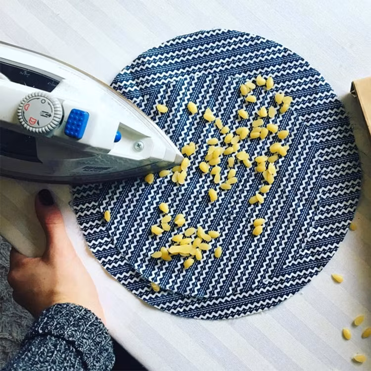MÅRDA: DIY-kit Bivaxpåse