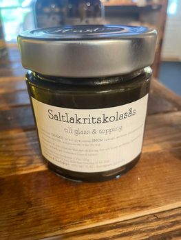 Hast: Saltlakritskolasås
