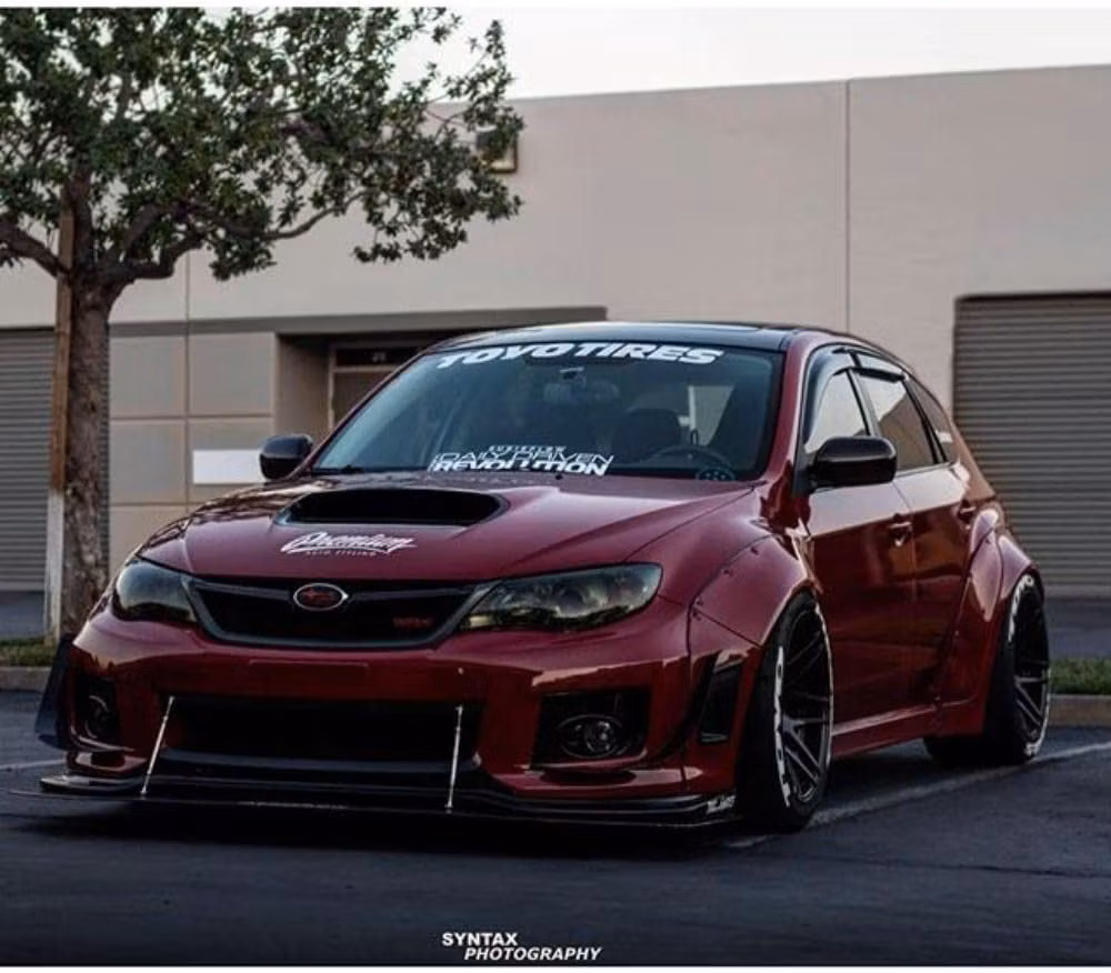 Avery Supreme
