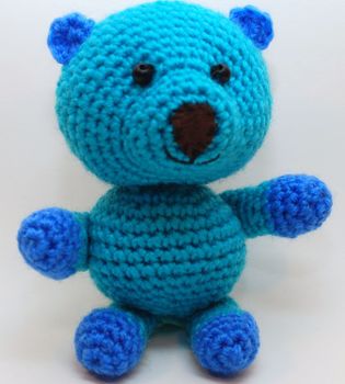 Björnen Julius virkmönster amigurumi