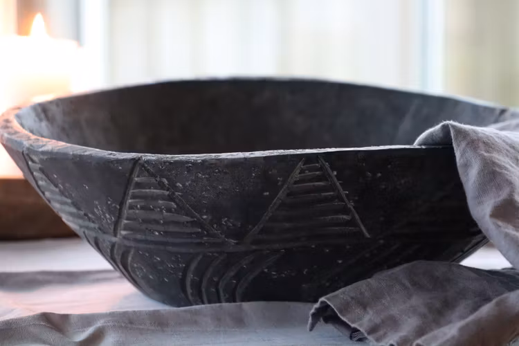 TREASURE Skål svart