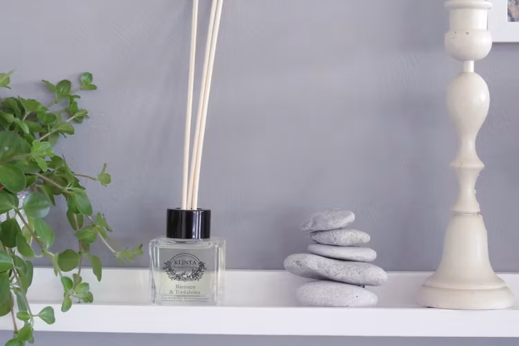 Doftpinnar Bärnsten och Tonkaböna - Klinta & Co