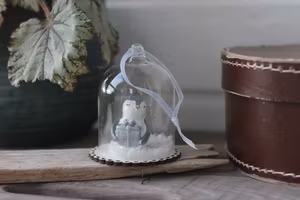 Julgranskula Pingvin - Sass and Belle