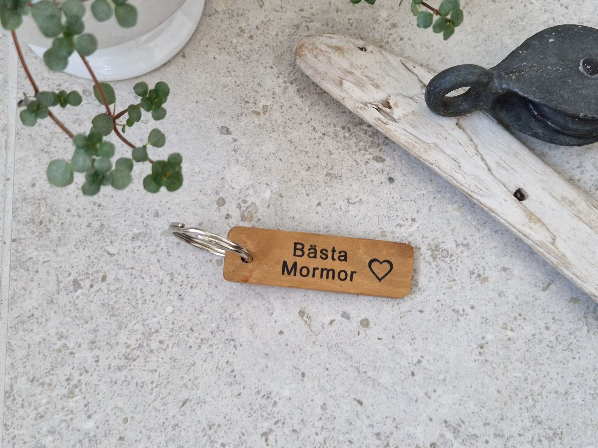 Nyckelring Mormor - Different Design