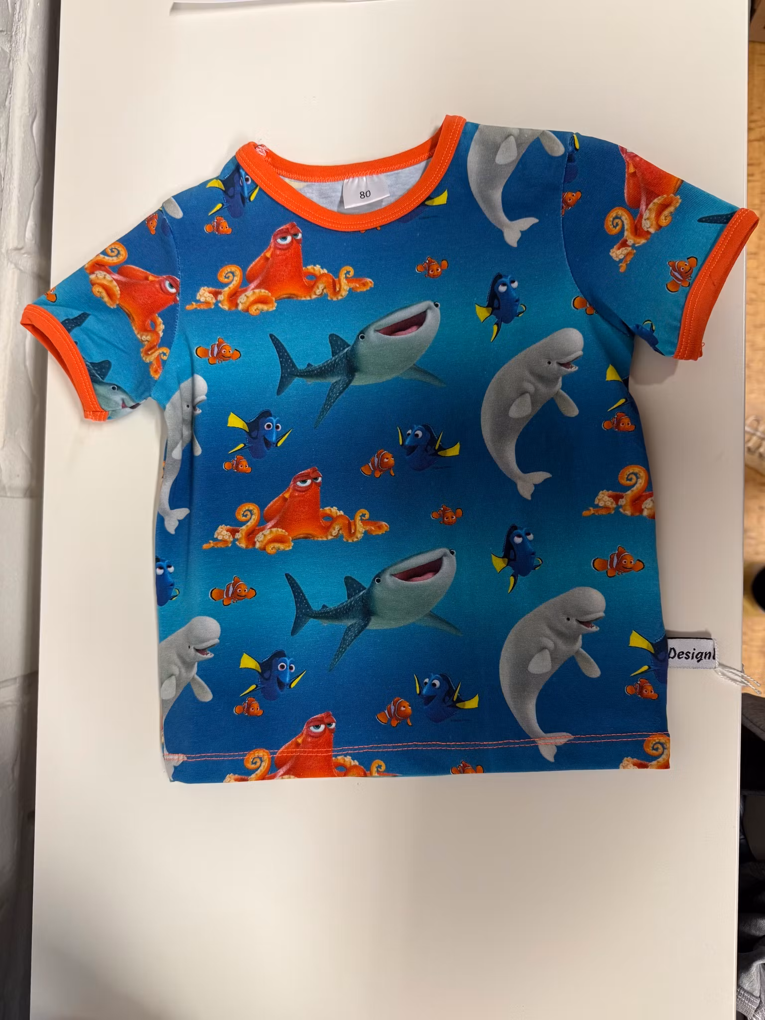 T-shirt med kort ärm