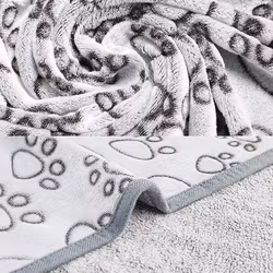 Mjuk och varm kattfilt