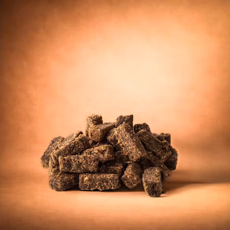 ESSENTIAL FINEST – Bitar av Nöt & Örter 125 g