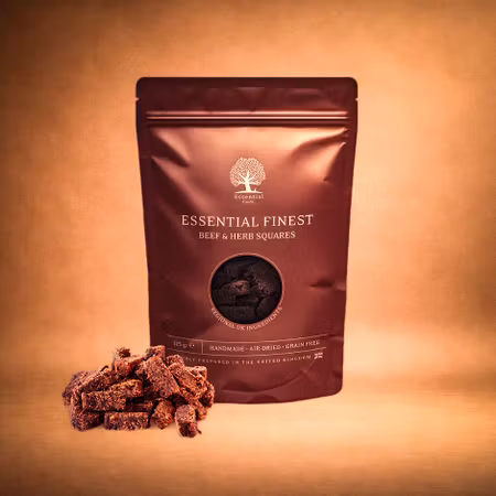 ESSENTIAL FINEST – Bitar av Nöt & Örter 125 g