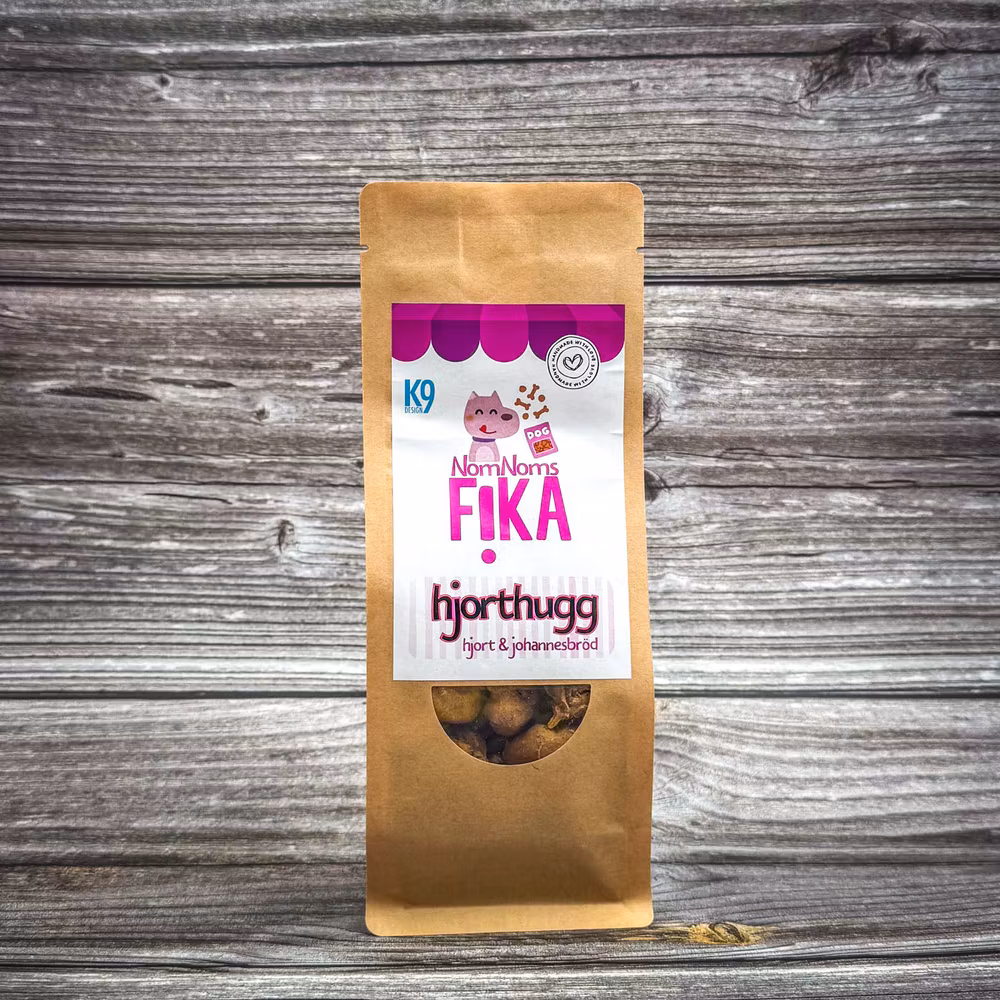 NomNoms FIKA Hjorthugg – Hjort & Johannesbröd 100 g