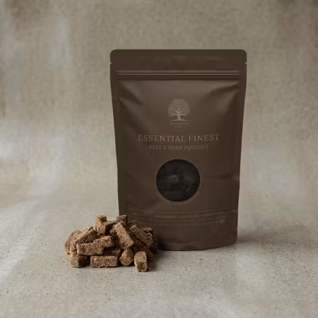 ESSENTIAL FINEST – Bitar av Nöt & Örter 125 g
