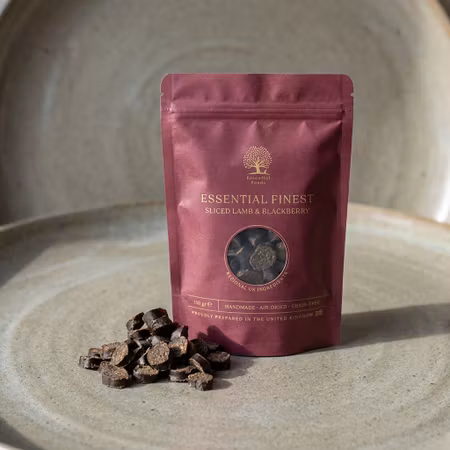ESSENTIAL FINEST – Slices of Lamb & Blackberries 110 g