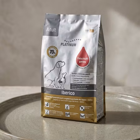 PLATINUM Adult – Iberico+Greens 1,5 kg