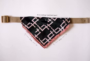 Scarf till hund - pudel pattern green