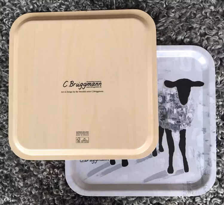 Lunchbricka, fårmotiv grå