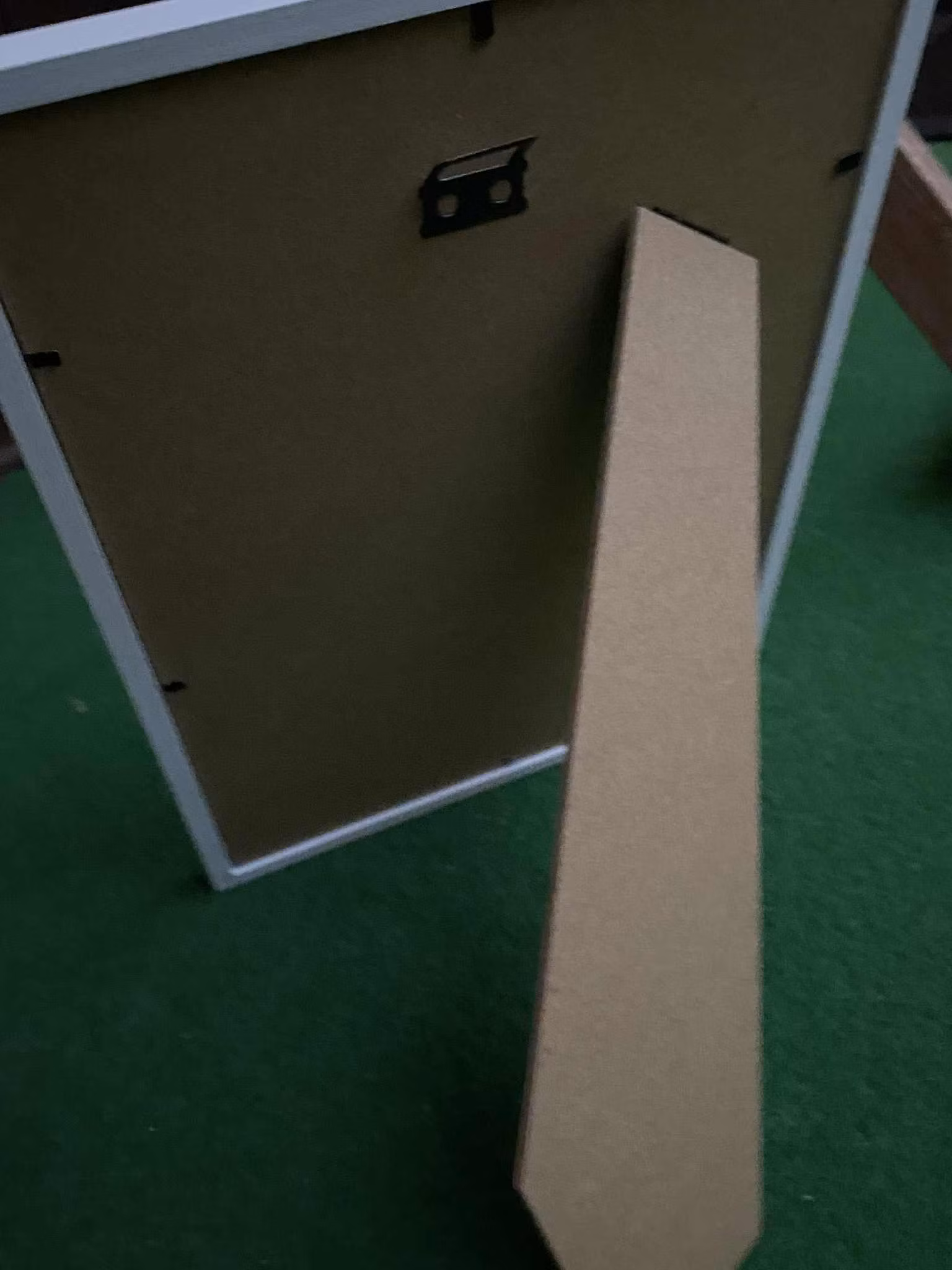 Allt konst på cbruggmann.se är upphängningsklar och redo att njutas av på en gång. Köp idag!