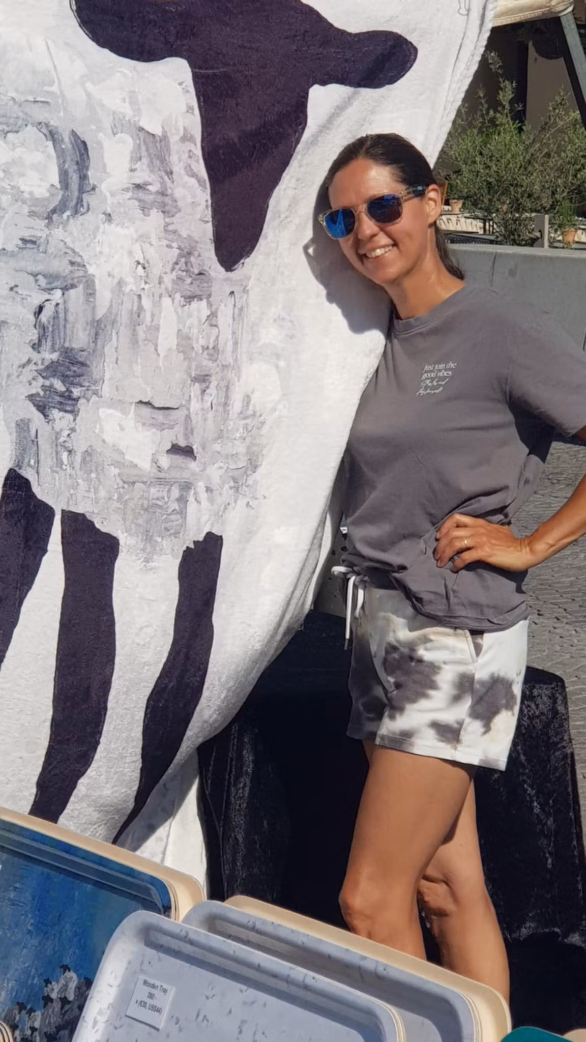 Stor väggbonad eller filt med snyggt fårmotiv! Ca. mått 130x175 cm. och designad av C.Brüggmann.