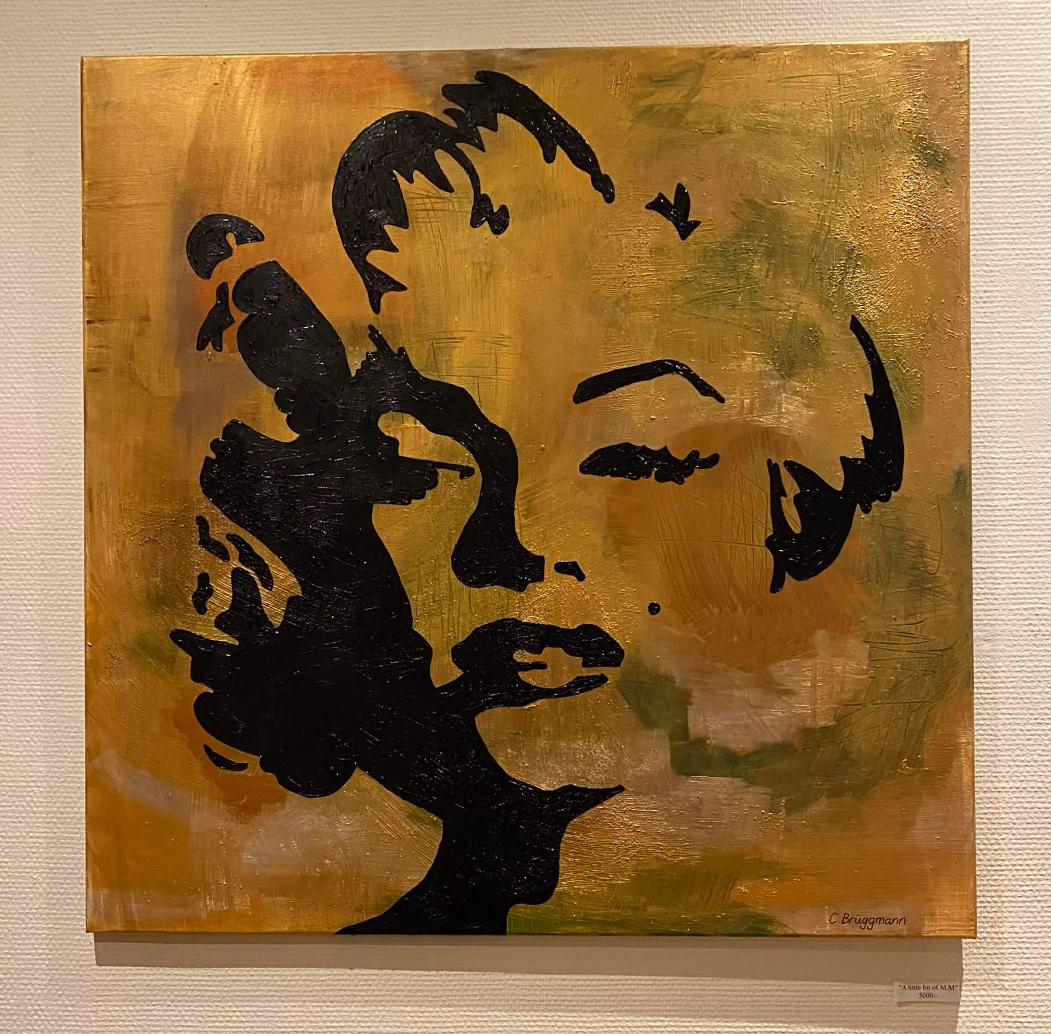 Tavla med målad Marilyn Monroe på konstnärinnan C.Brüggmanns sätt. Stor cool tavla i skimrande nyanser av grönt och guld.