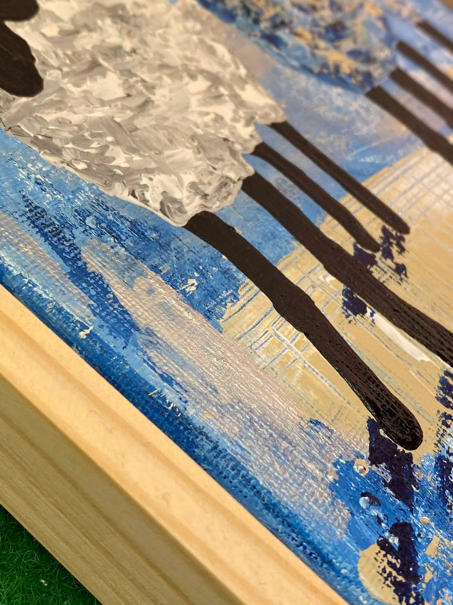 Inramad äkta konst redo att hängas upp kan du köpa online på cbruggmann.se. Förgyll ditt sköna hem med äkta konst.