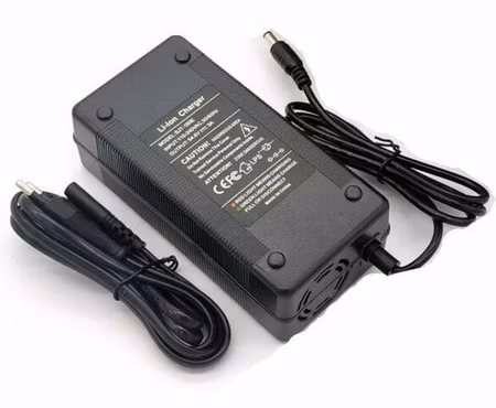 48V Laddare 54.6V 3A DC 5.5mm