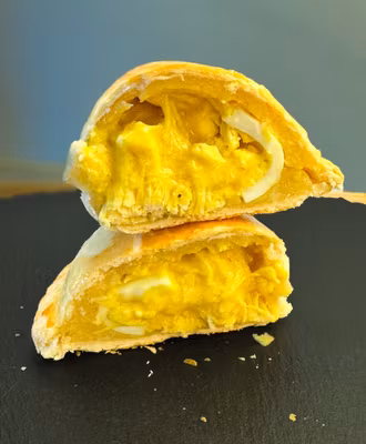 Empanada de Ají de gallina