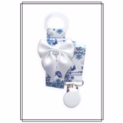 Napphållare blå blommor med vit rosett - vitt clip