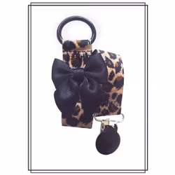 Leopard napphållare med svart rosett - svart clip