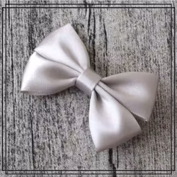 Vera LJUSGRÅ - liten - hårklämma