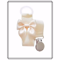 Gräddvit napphållare med champagnefärgad rosett - silver