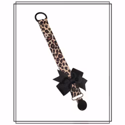 Leopard napphållare med svart Gerda-rosett