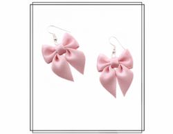 Örhängen med mini-rosetter - BLEKROSA