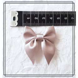 Rosett LJUSGRÅ - satinrosett