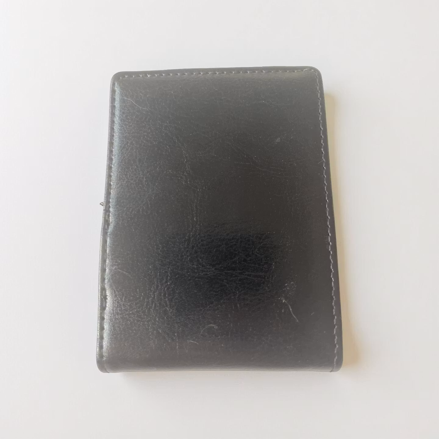 Plånbok med sedelklämma