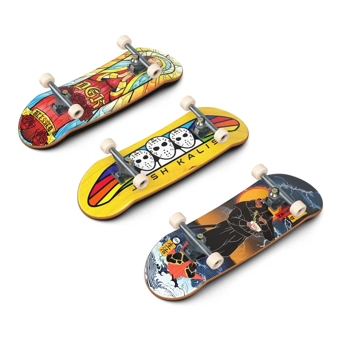 Tech Deck DGK Board Display with 3 x 96mm Fingerboards graphics - Nordic Skateboard Supply
