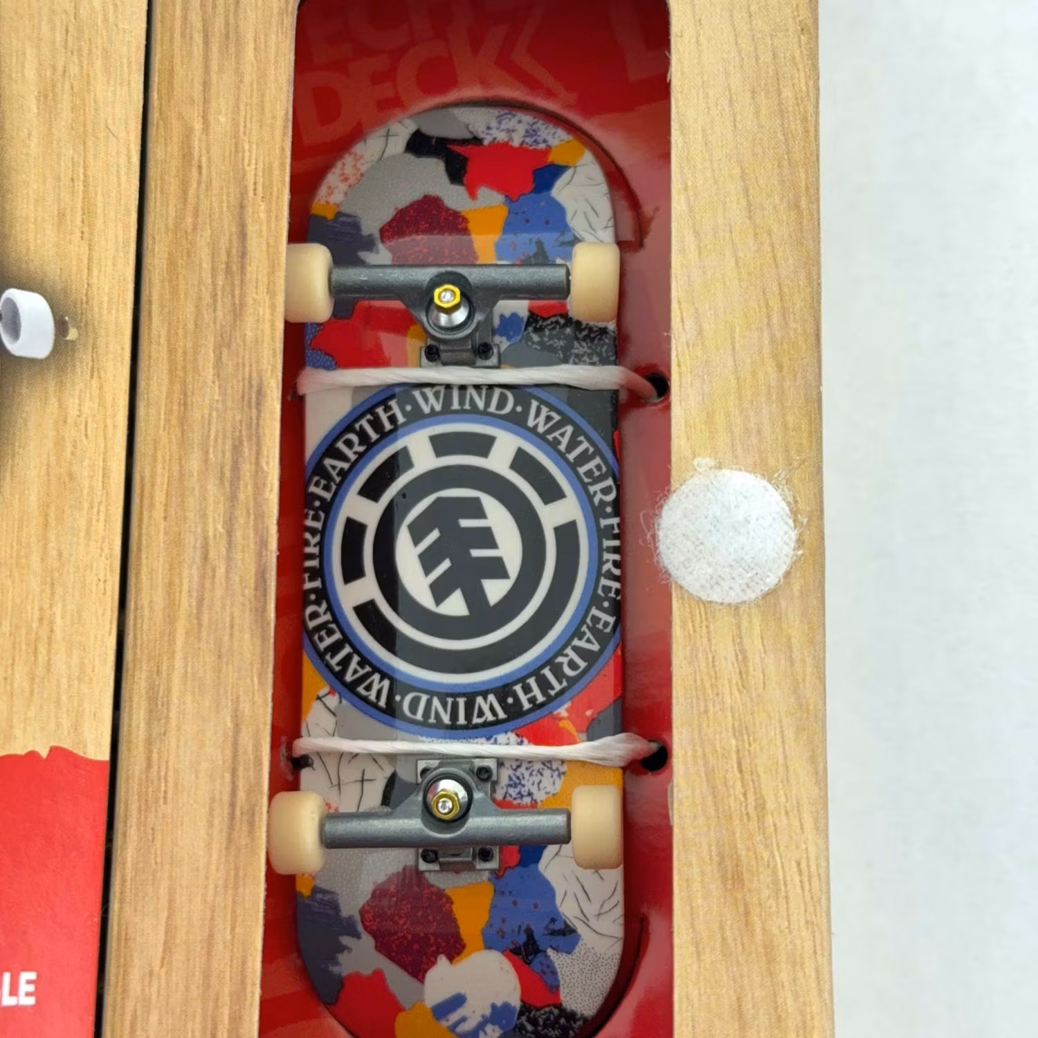 Tech Deck Performance Series Element Camo Seal – Complete Fingerboard graphic close - Nordic Skateboard Supply