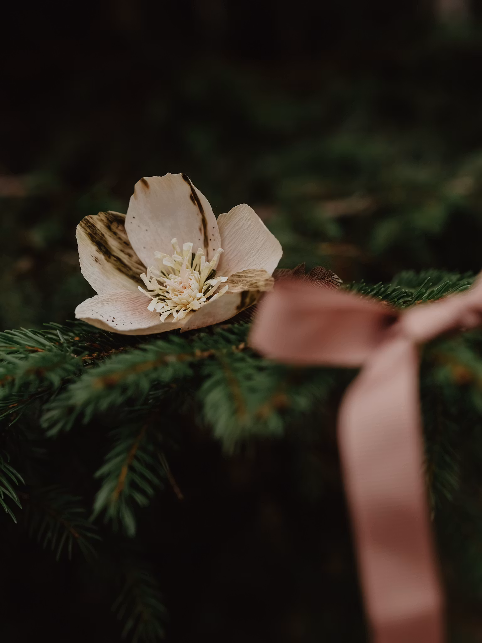 Handgjord JULROS ROSA i papper - Linnéa Ahlsten Lundgren