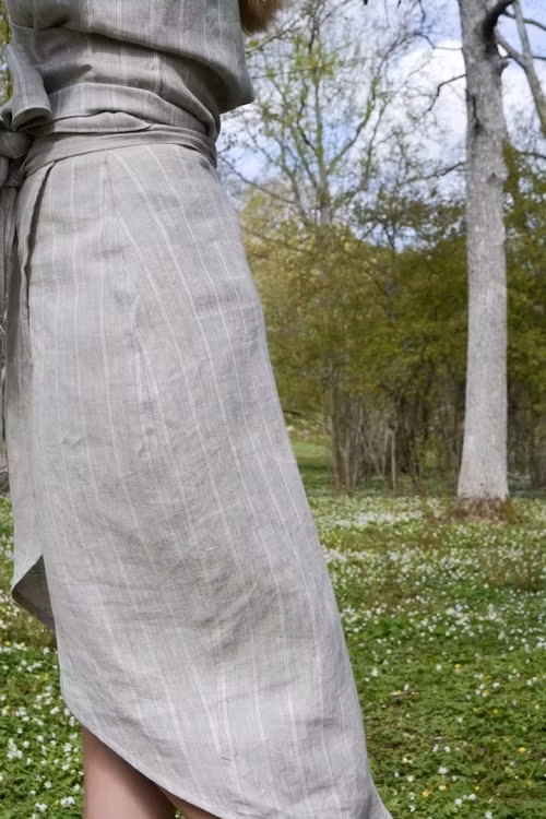 ULTIMATE MEDIUM SKIRT - LINEN