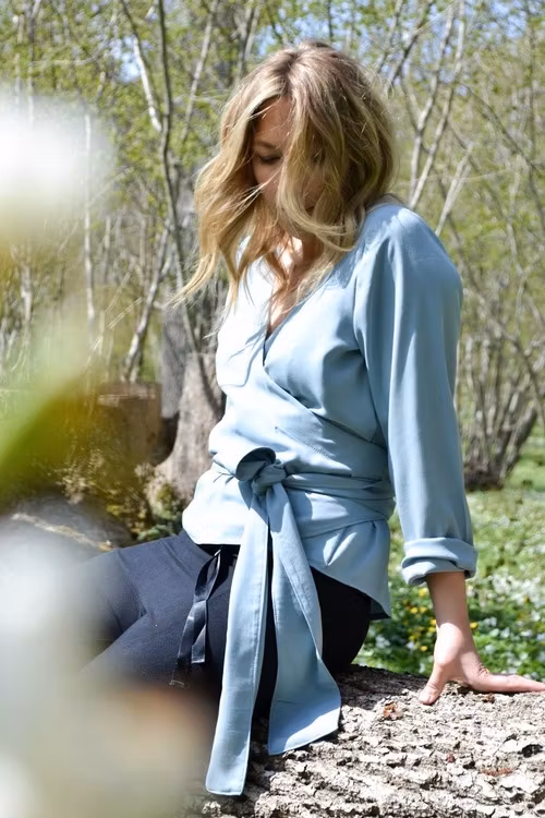ULTIMATE LOOSE TOP - VINTAGE BLUE