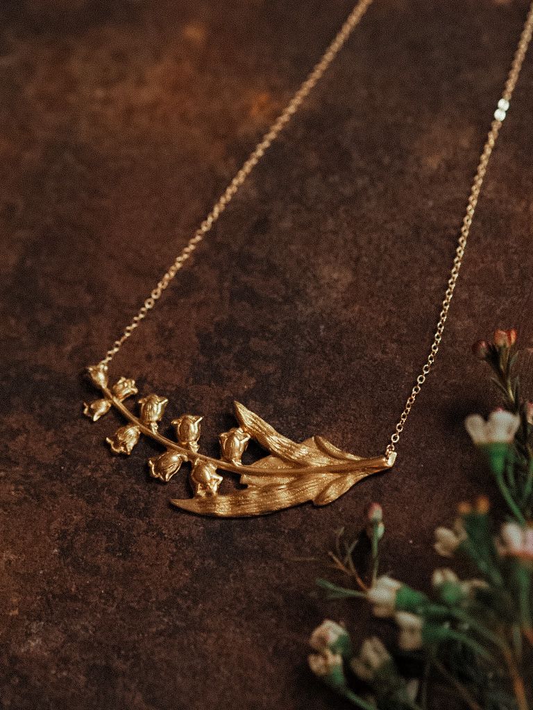 Halsband LILJEKONVALJ