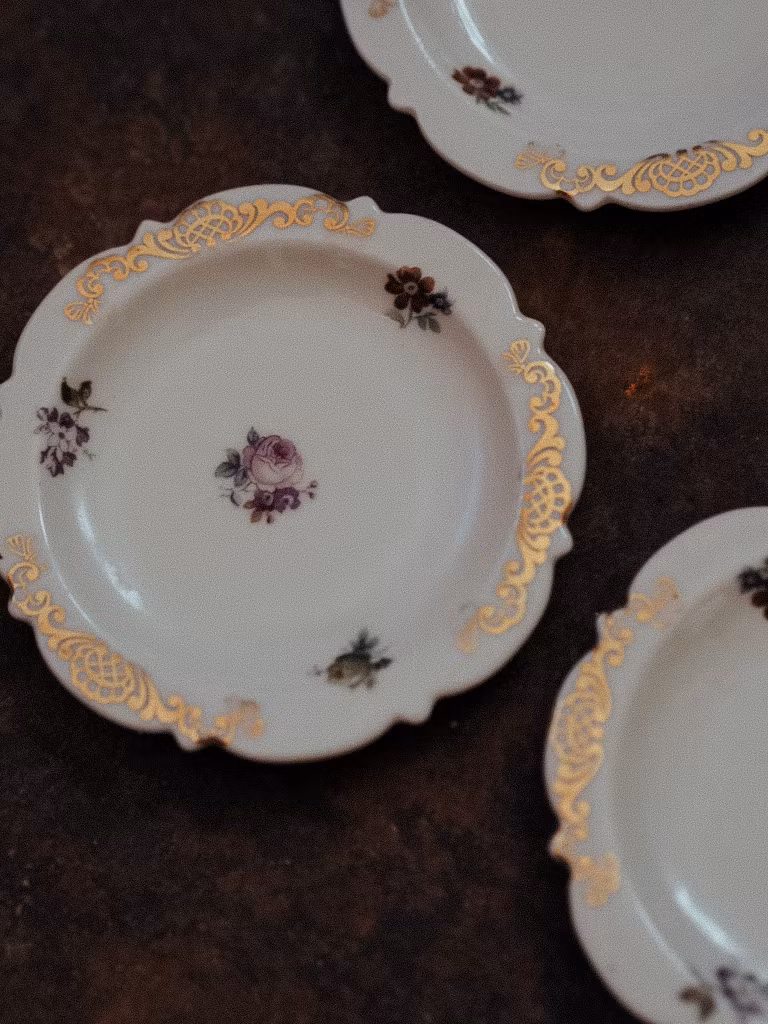 4 st småfat/glasunderlägg i porslin - VINTAGE