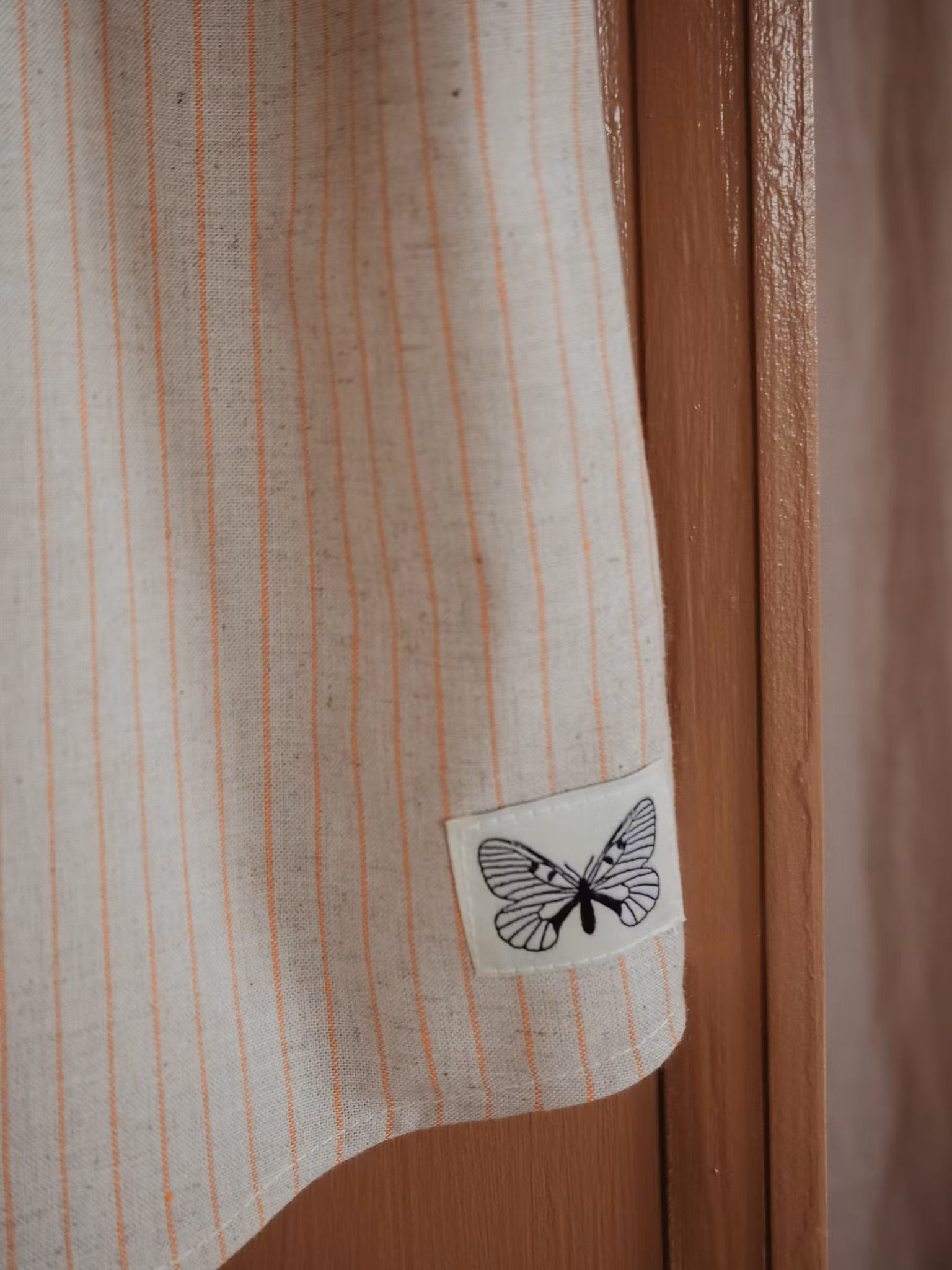 LIN NOUÉ  - TOPP BEIGE/ORANGE SMALL STRIPES