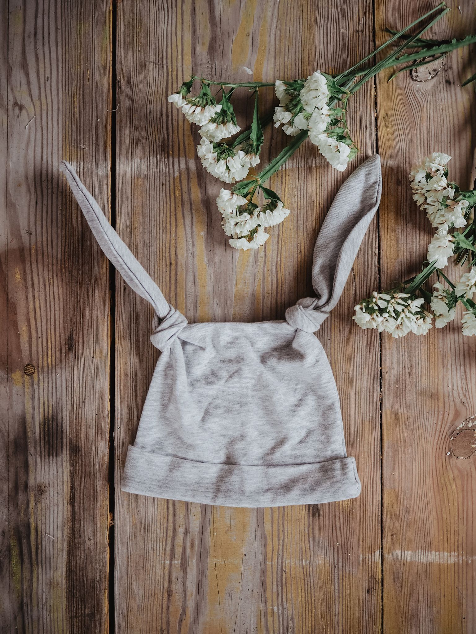 LONG EAR BABYHAT LIGHT GREY