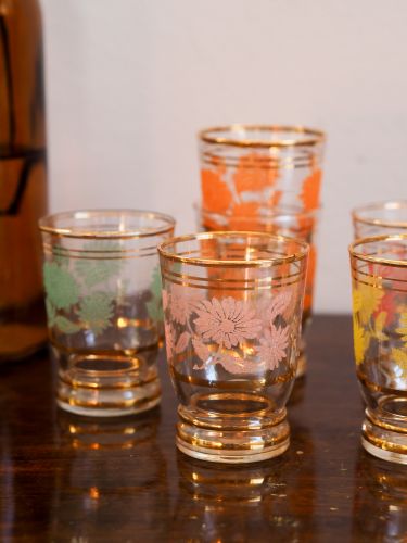 Små glas i färg och guldkant 6 st - VINTAGE
