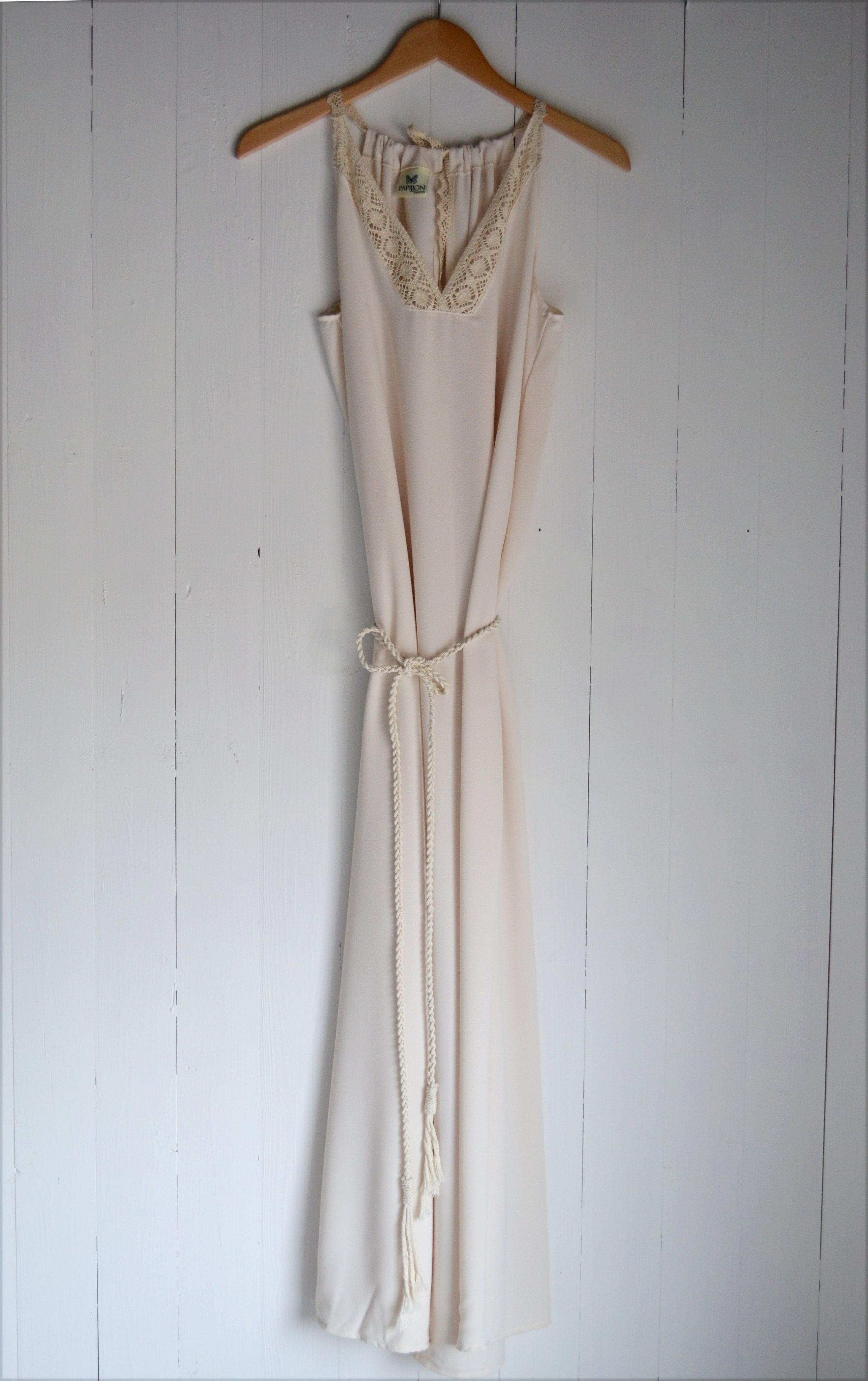 FOREVER SUMMERDRESS CREAM