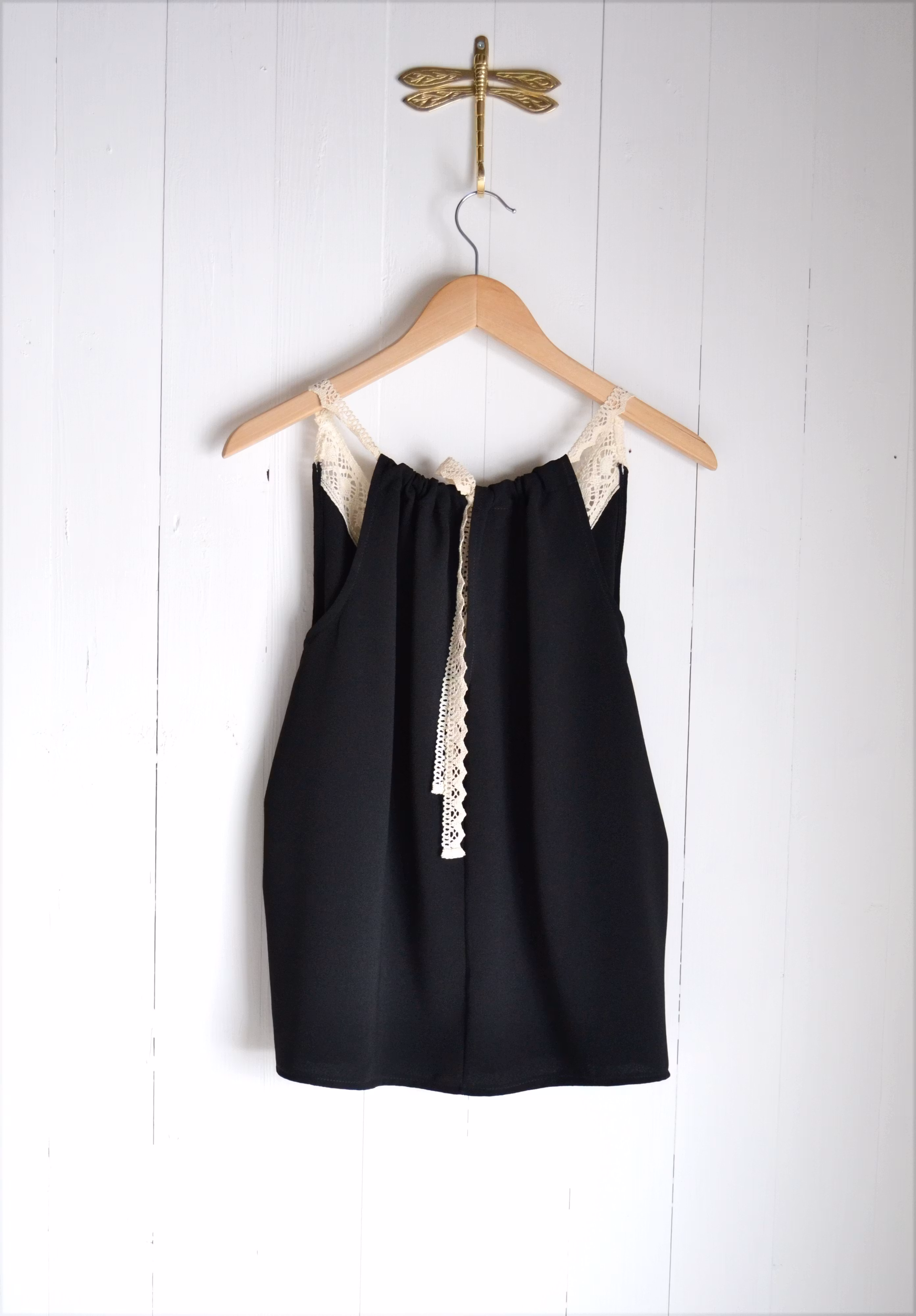 ALWAYS SUMMER TOP BLACK
